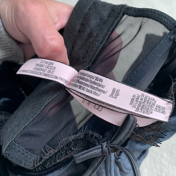 Victoria’s Secret Dream Angels Black Velvet Bustier Top - Picture 9 of 9